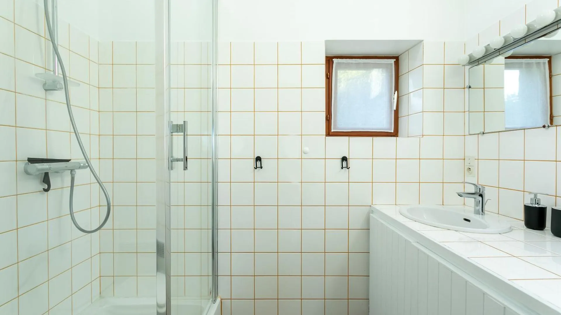 Maison Chevoir Pieds Dans L'Eau Ploubazlanec 0*,